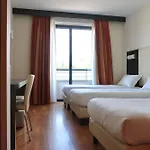 Raya Hotel 4*